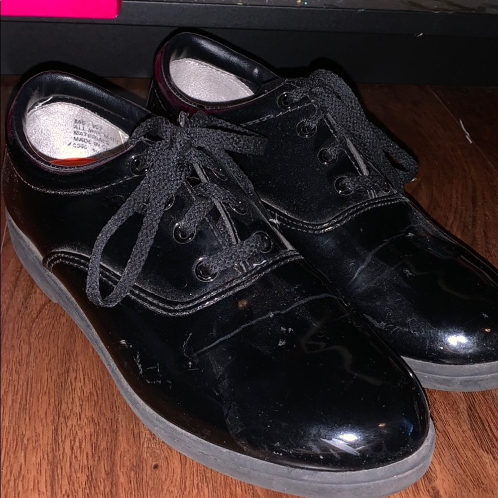 Black Dinkles marching shoes